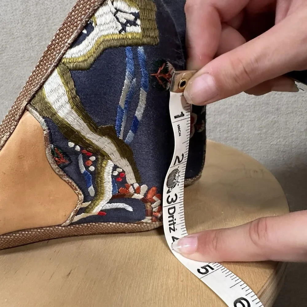 Dries Van Noten Leather Wedge Heels Round Close Toe Tan Blue Embroidered EU 36.5